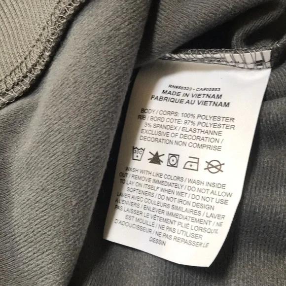 NWT! NIKE Size L Multi Combo cropped sweatshirt